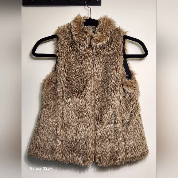 Zara Kids Tan Furry Vest Size 8.   #G13 - Picture 5 of 16
